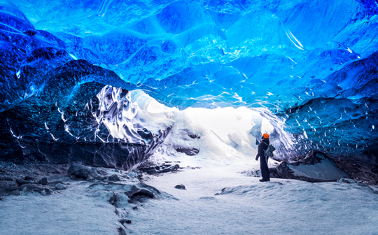 CUEVA DE HIELO ISLANDIA